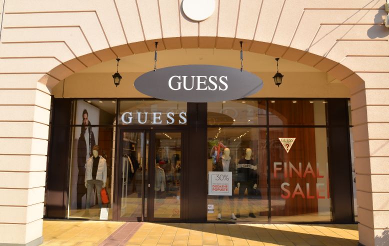 Guess Outlet Inđija